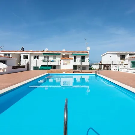 Home2book Stunning Sea Views Adeje, Wifi & Pool Дом отдыха Плайя-Фаньябе