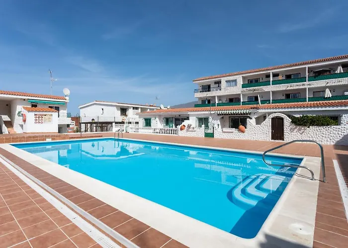 Home2book Stunning Sea Views Adeje, Wifi & Pool בית נופש *